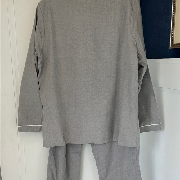 Brooks Brothers Light Gray Women's Pajama Set - Picture 5 of 7